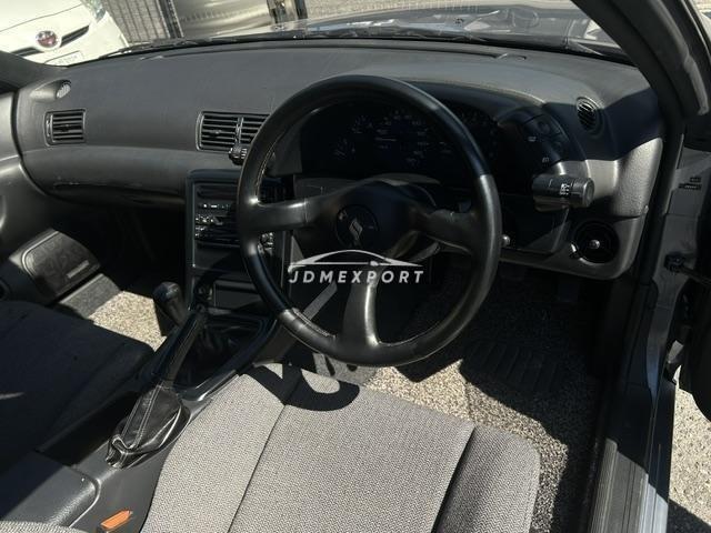 Nissan Skyline 1989 thumbnail 3