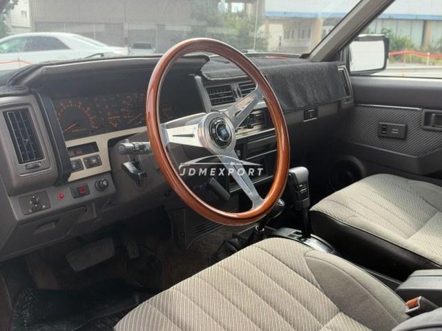 Nissan Datsun Pickup 1988 thumbnail 3