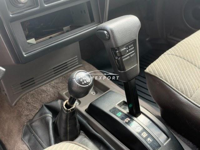 Nissan Datsun Pickup 1988 thumbnail 17
