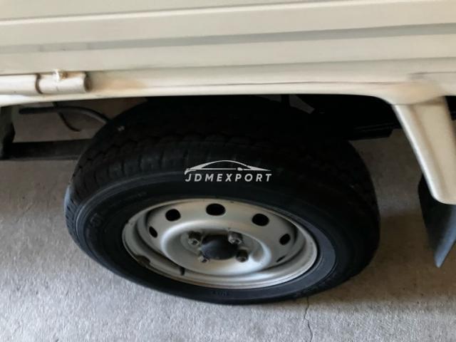 Daihatsu Hijet Truck 2000 thumbnail 4