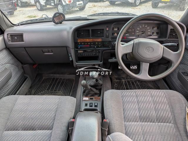 Toyota Hilux Surf 1992 thumbnail 3