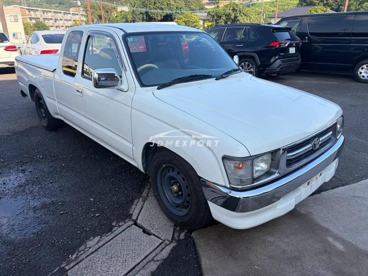 2000 Toyota Hilux Sports Pick Up 2WD