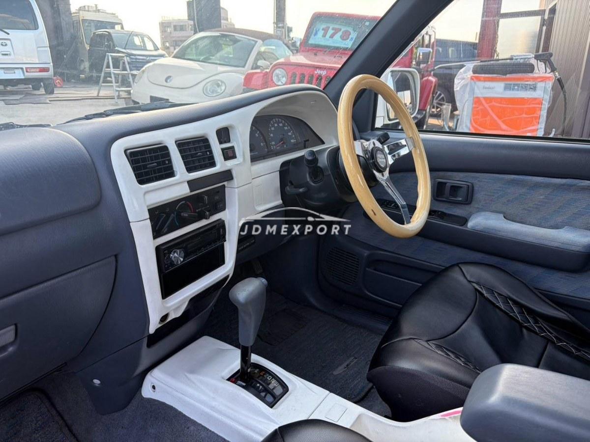 Toyota Hilux Sports Pick Up 2000 thumbnail 21