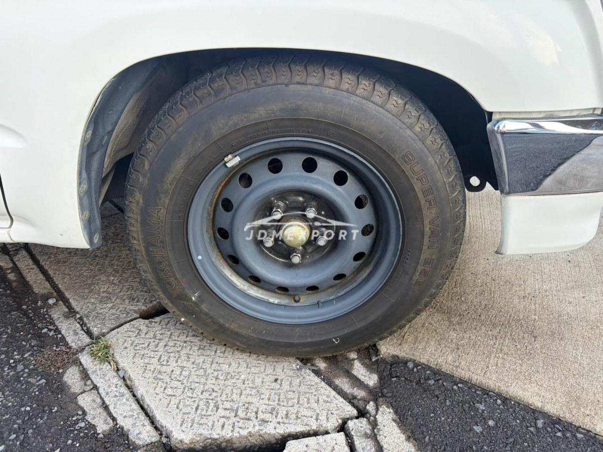 Toyota Hilux Sports Pick Up 2000 thumbnail 17