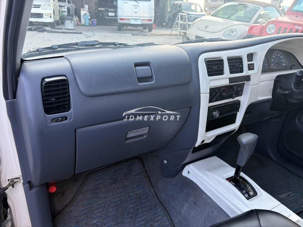 Toyota Hilux Sports Pick Up 2000 thumbnail 24