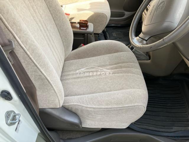 Toyota Granvia 1997 thumbnail 5