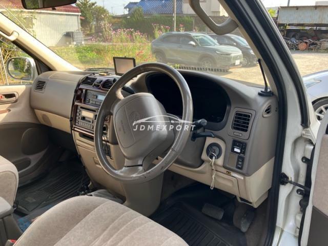 Toyota Granvia 1997 thumbnail 4