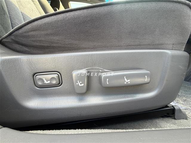Toyota Crown Estate 2001 thumbnail 7