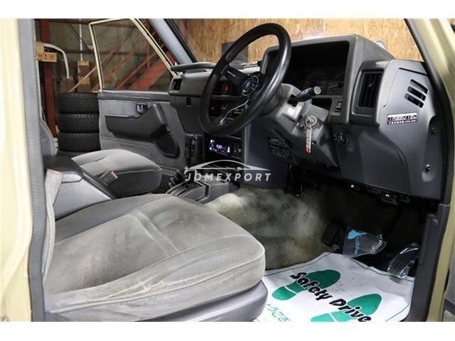 Nissan Safari Van 1991 thumbnail 10