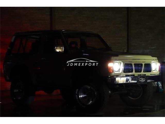 Nissan Safari Van 1991 thumbnail 2