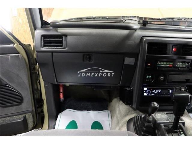 Nissan Safari Van 1991 thumbnail 8