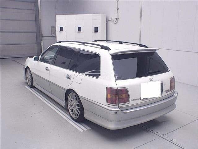 Toyota Crown Estate 2000 thumbnail 2