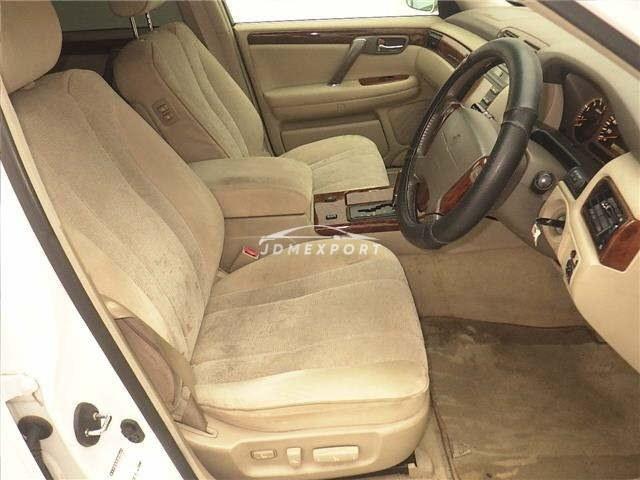 Toyota Crown Estate 2000 thumbnail 6
