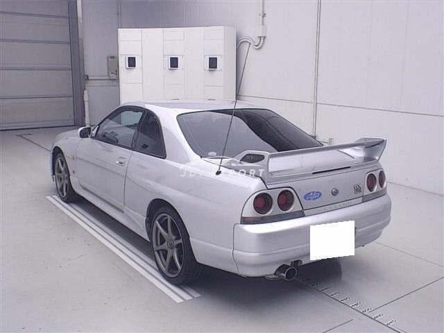 Nissan Skyline GT-R 1995 thumbnail 2