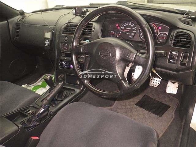 Nissan Skyline GT-R 1995 thumbnail 4