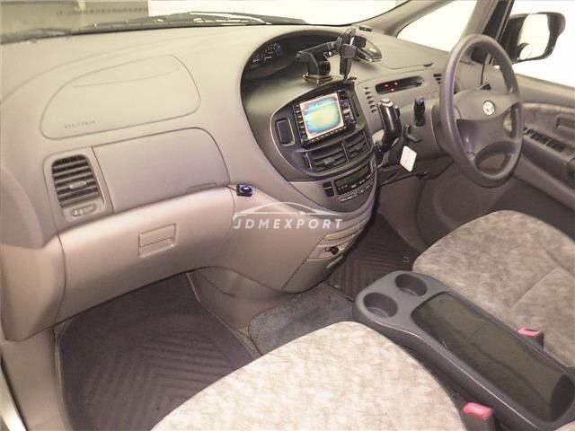 Toyota Estima 2000 thumbnail 5