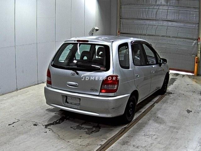 Toyota Corolla Spacio 2000 thumbnail 2