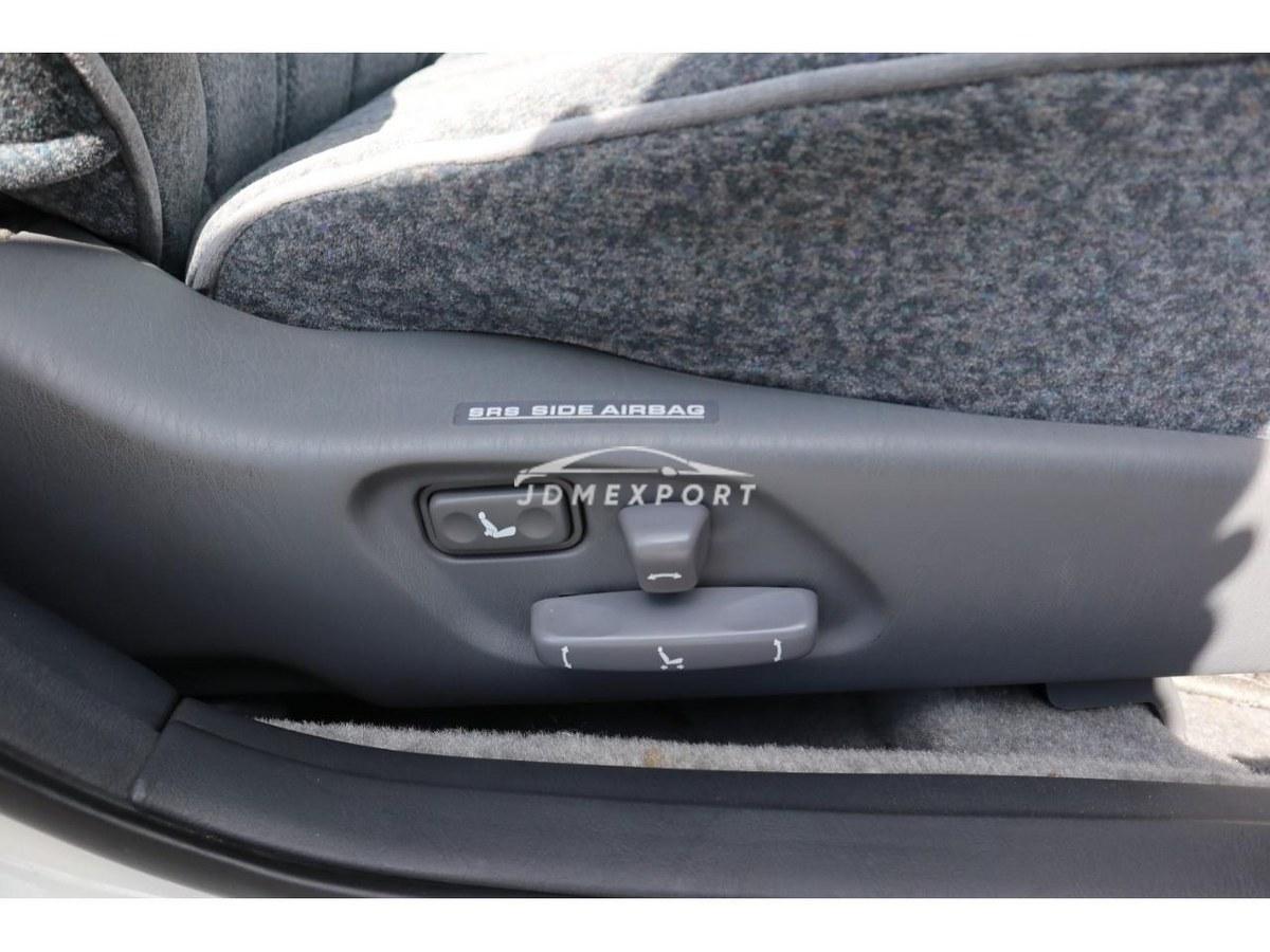 Toyota Crown 1997 thumbnail 33