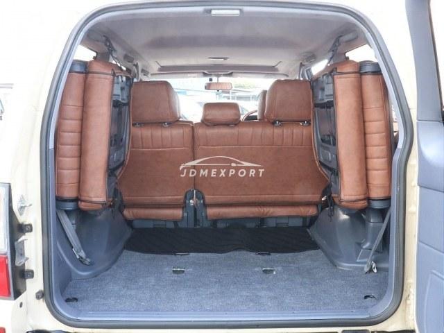Toyota Land Cruiser Prado 2000 thumbnail 9