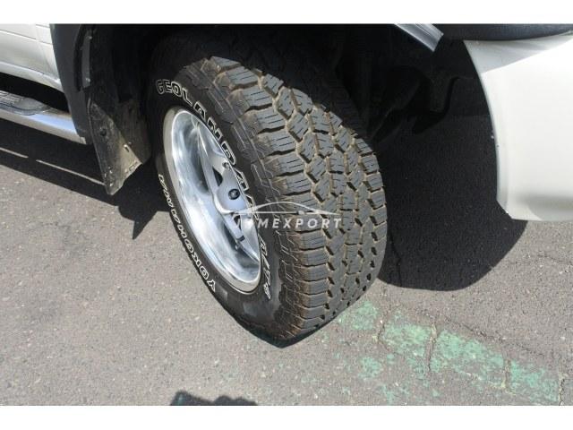 Toyota Land Cruiser Wagon 2000 thumbnail 25