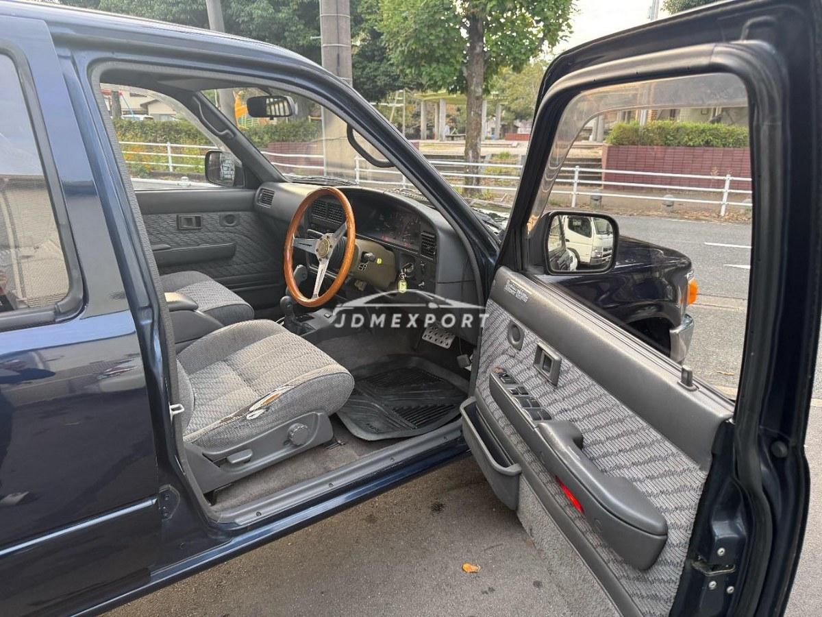 Toyota Hilux Pick Up 1997 thumbnail 36