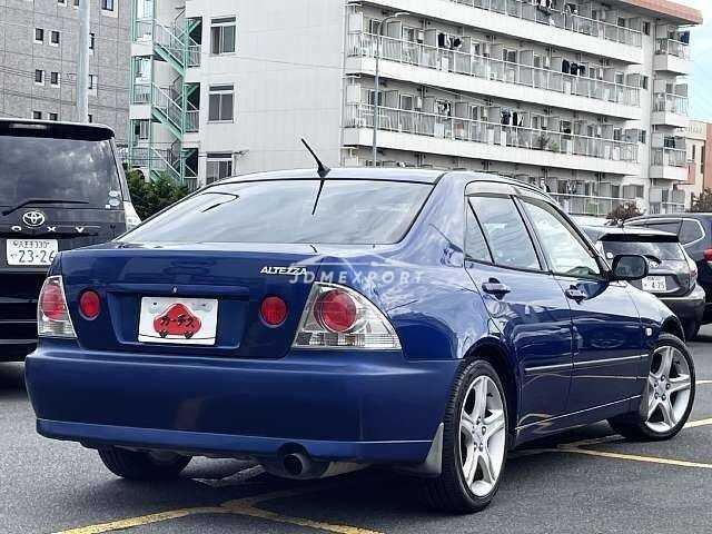 Toyota Altezza 1999 thumbnail 2