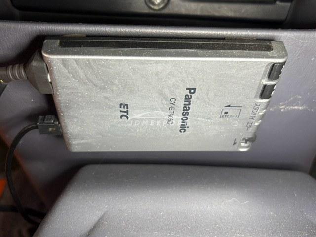 Toyota Hilux 2001 thumbnail 3