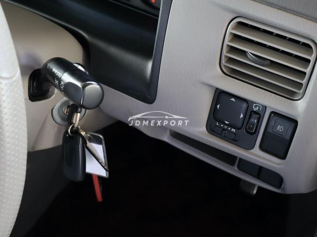Mazda Demio 2001 thumbnail 9