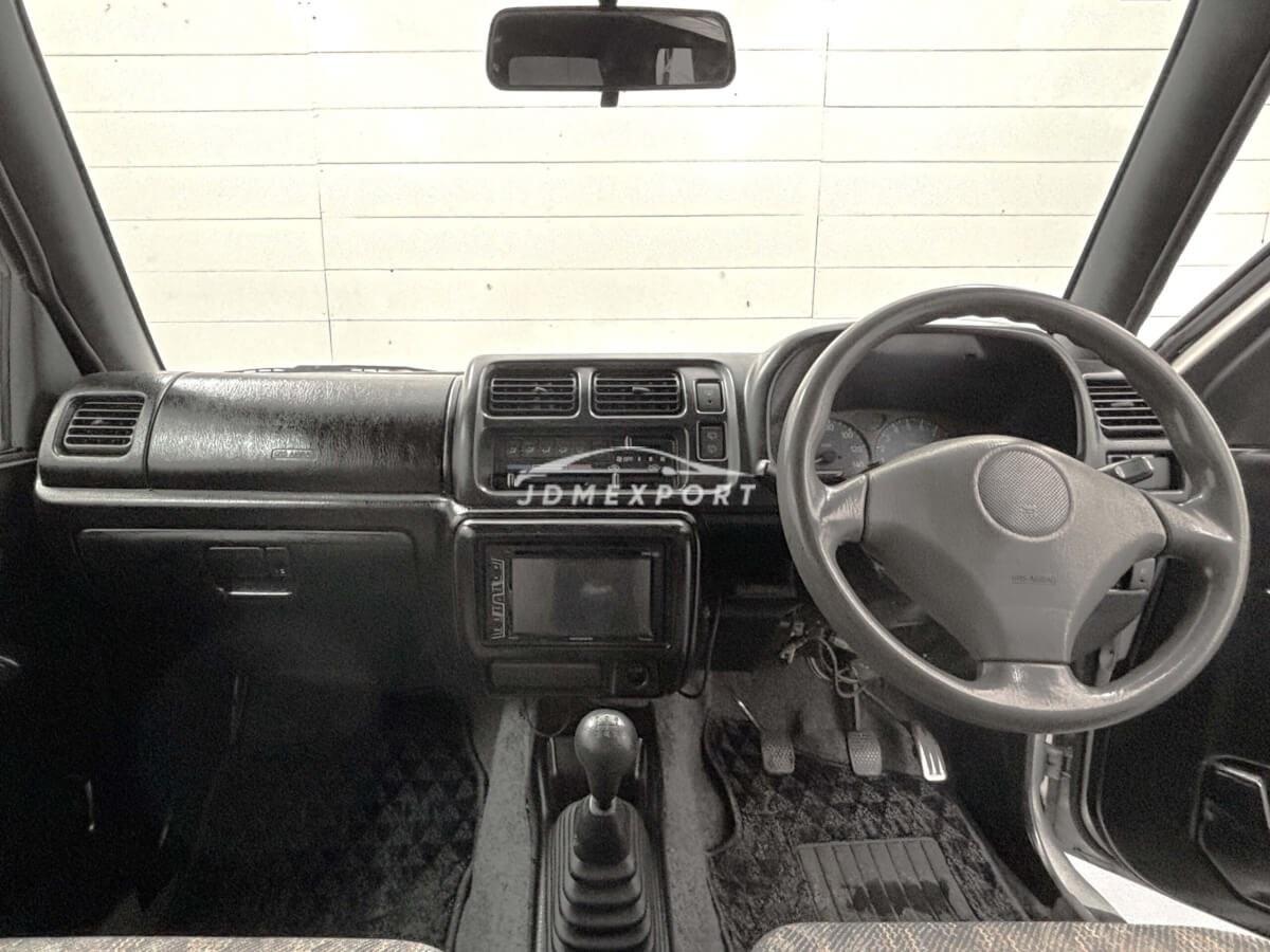 Suzuki Jimny 2000 thumbnail 8