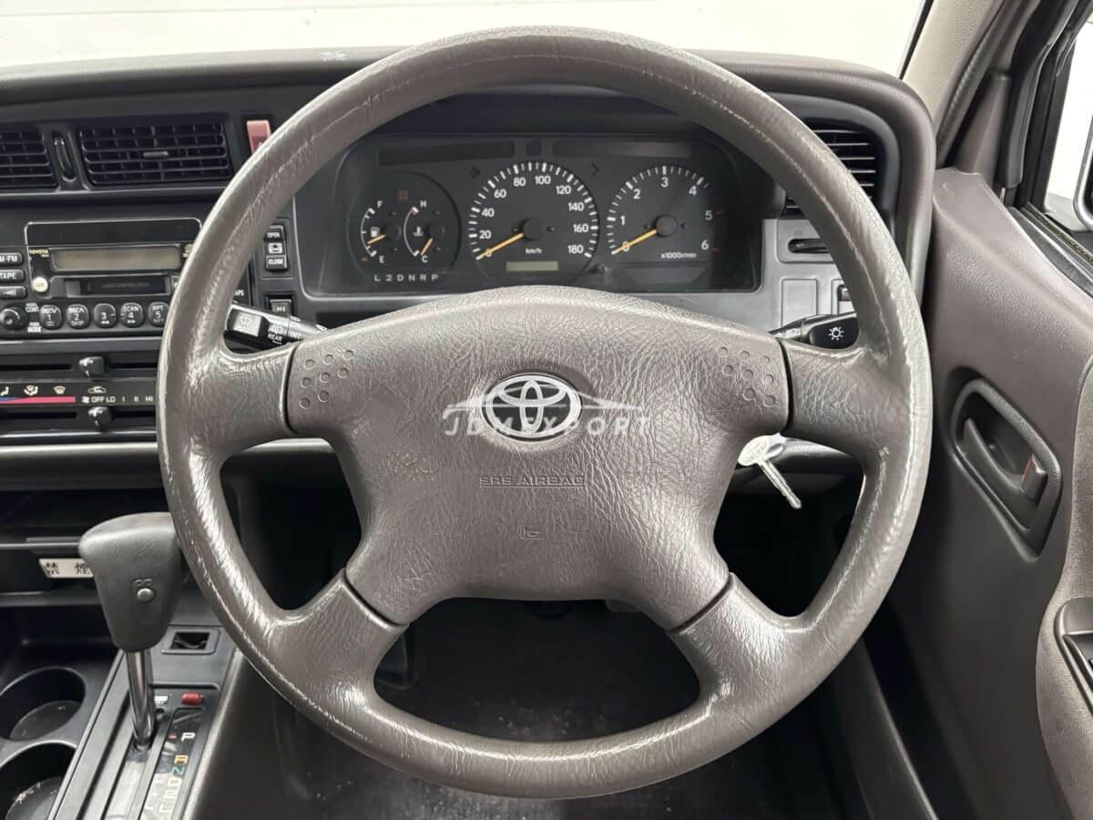 Toyota Hiace Wagon 2001 thumbnail 10