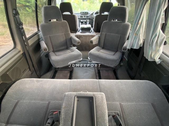 Mitsubishi Delica Starwagon 1992 thumbnail 4