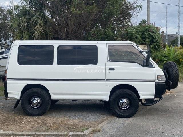 Mitsubishi Delica Starwagon 1992 thumbnail 5