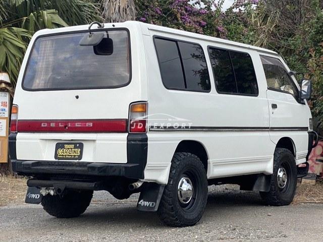 Mitsubishi Delica Starwagon 1992 thumbnail 3