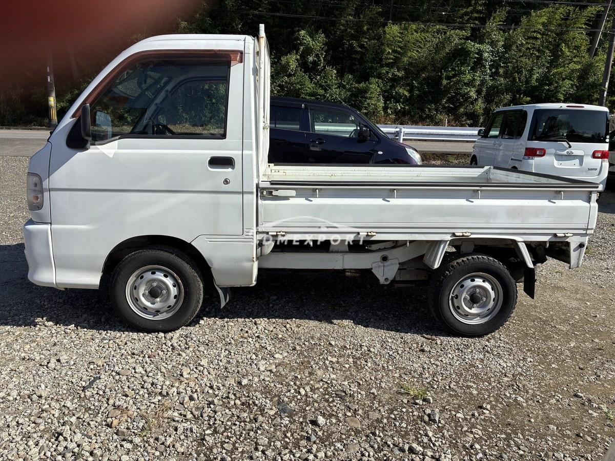 Daihatsu Hijet Truck 2000 thumbnail 2