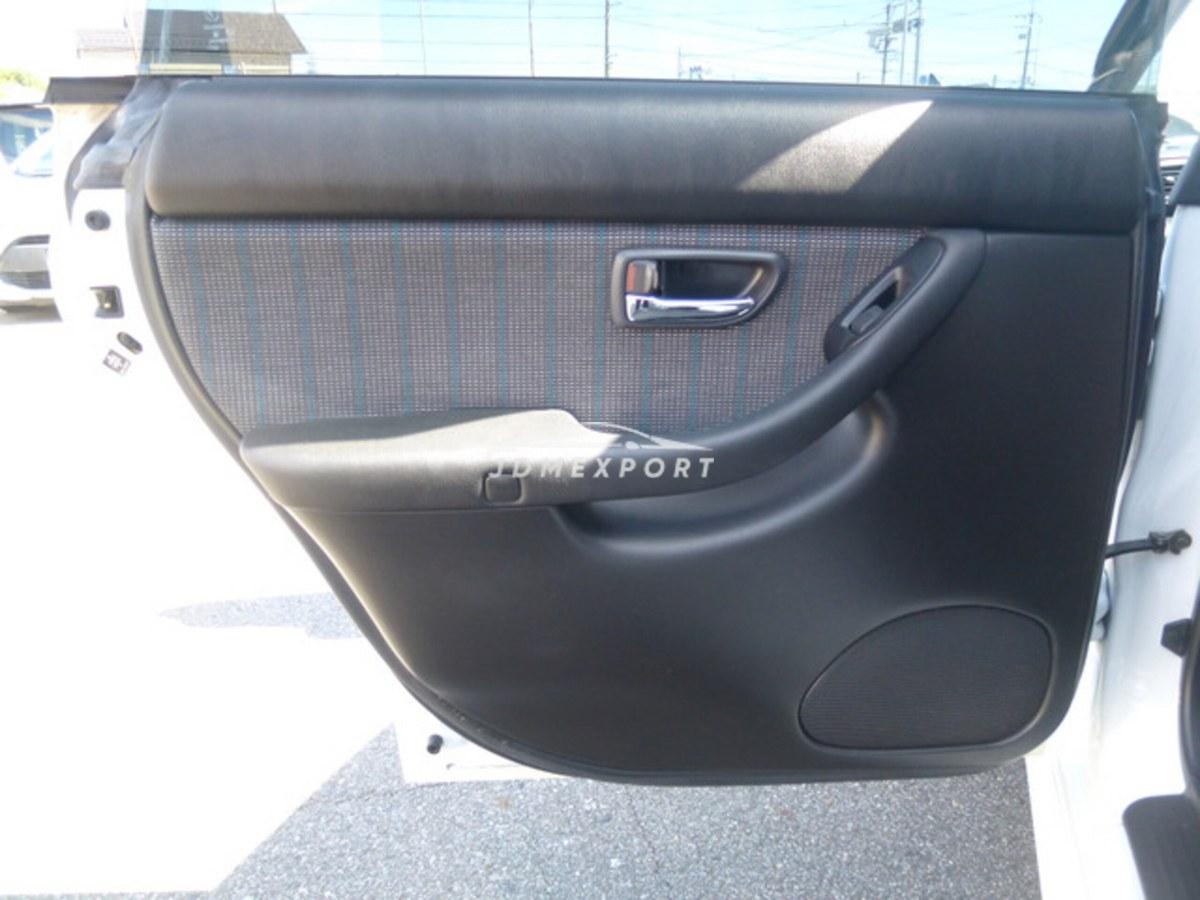Subaru Legacy B4 2000 thumbnail 44