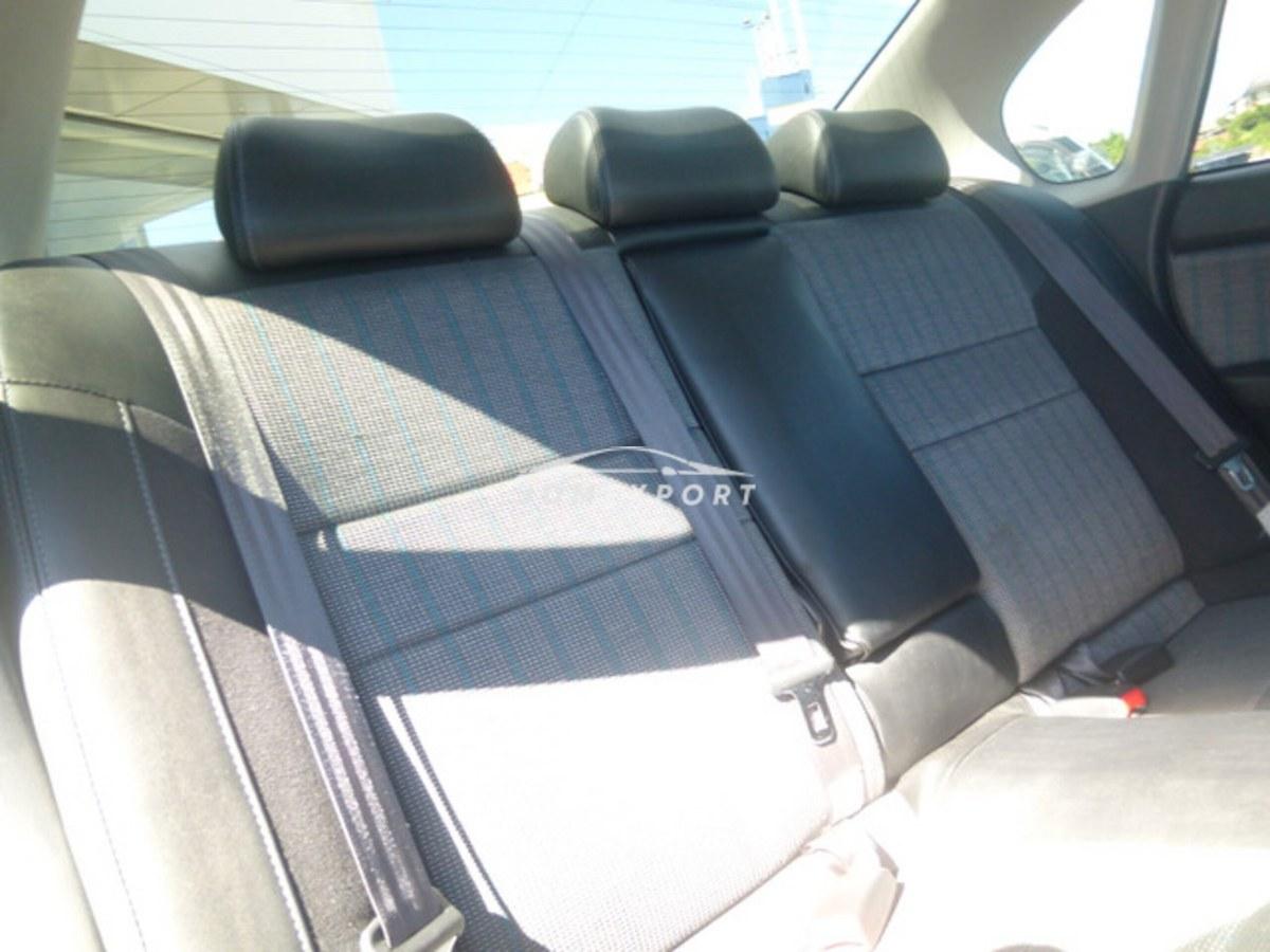 Subaru Legacy B4 2000 thumbnail 32