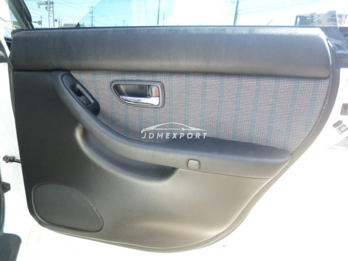 Subaru Legacy B4 2000 thumbnail 42