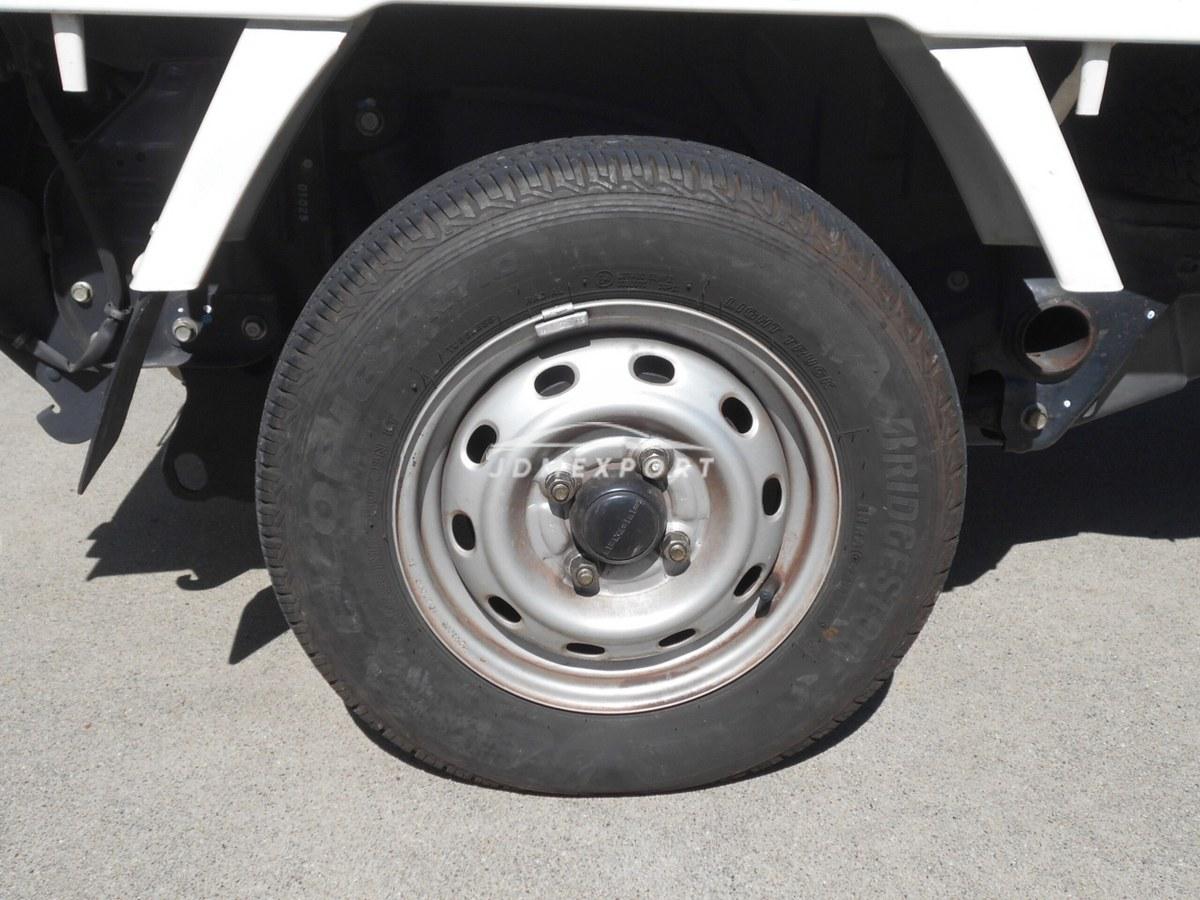 Subaru Sambar Truck 2000 thumbnail 13