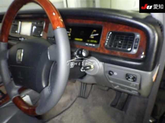 Toyota Century 2001 thumbnail 6