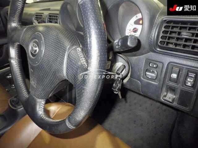 Toyota MR-S 2001 thumbnail 5