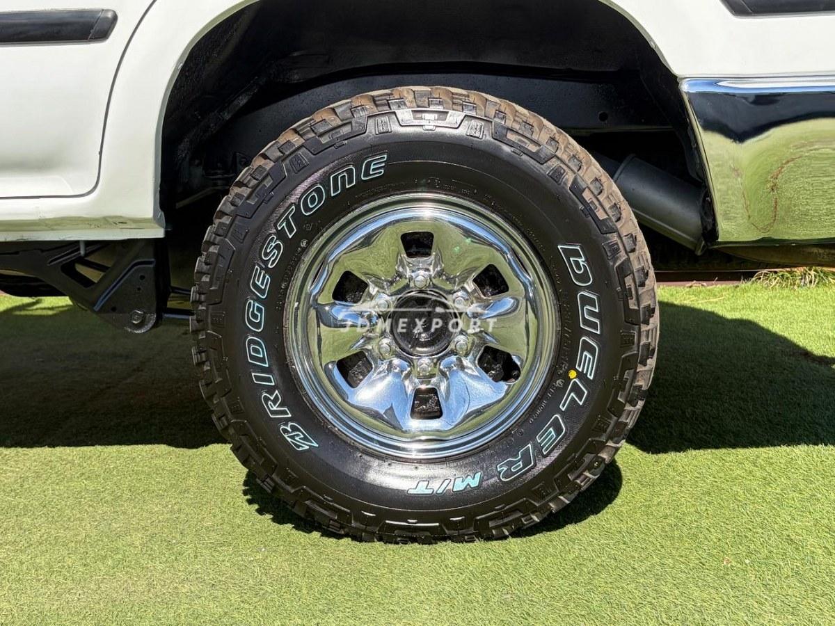 Toyota Hilux Surf 1994 thumbnail 14