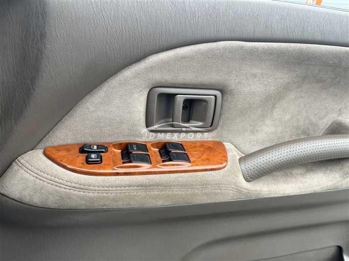 Toyota Land Cruiser Prado 2001 thumbnail 23