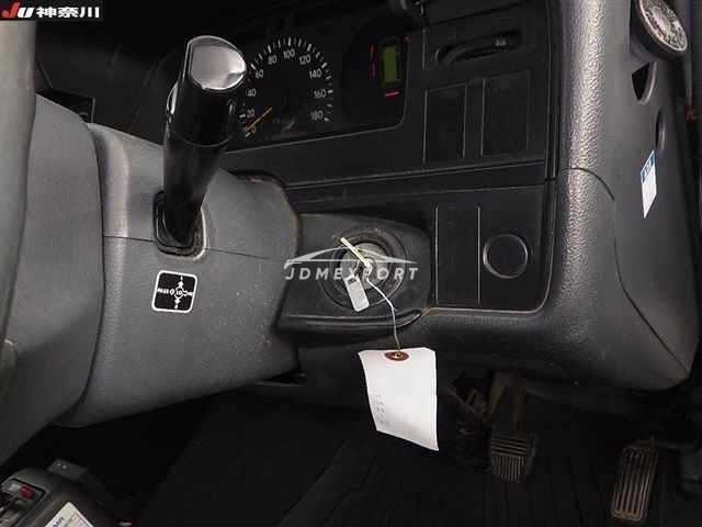 Toyota Hiace Van 2001 thumbnail 10