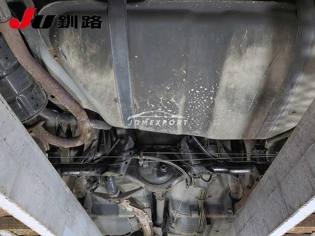 Nissan Bluebird 1982 thumbnail 5