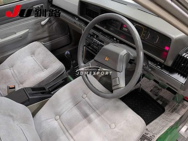 Nissan Bluebird 1982 thumbnail 8