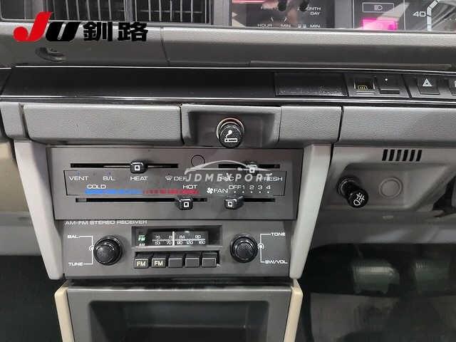 Nissan Bluebird 1982 thumbnail 11