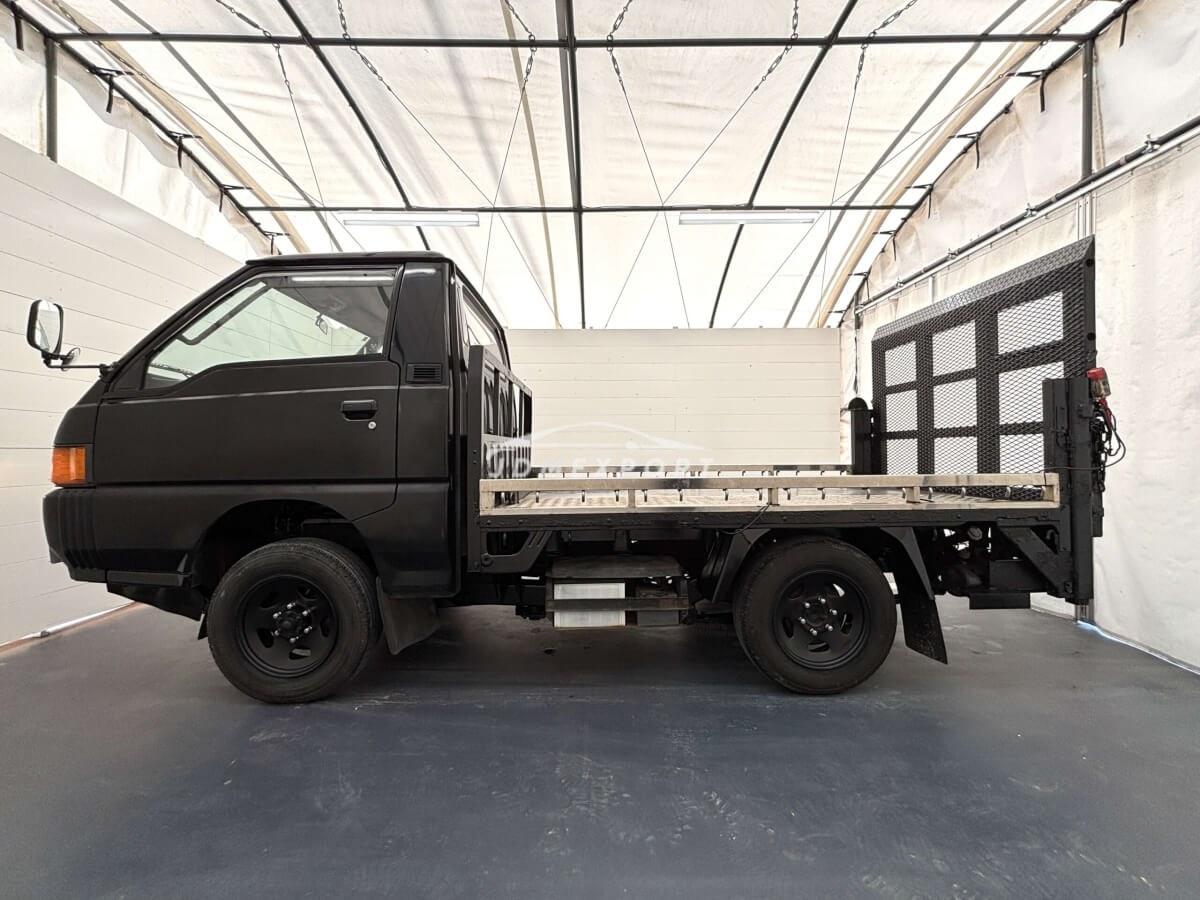 Mitsubishi Delica Truck 1997 thumbnail 4