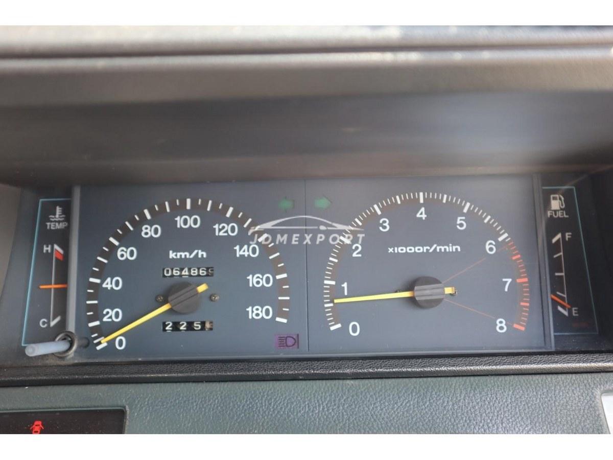 Toyota Crown 1985 thumbnail 15