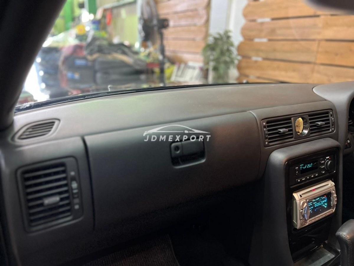 Nissan Gloria Sedan 1993 thumbnail 33