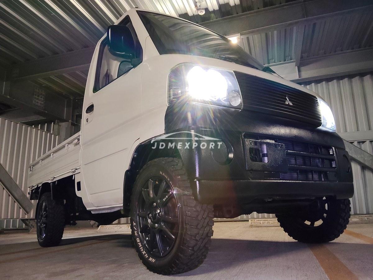 2001 Mitsubishi Minicab Truck 4WD GD-U62T